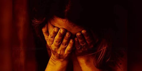 கோயிலுக்குச் சென்ற பெண்ணைக் கடத்தி கூட்டுப் பாலியல் வன்கொடுமை!