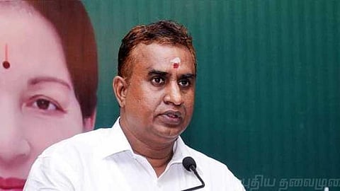 எஸ்பி வேலுமணி