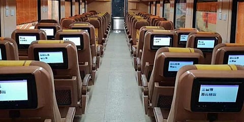 இந்தியாவின் முதல் தனியார் ரயில்..! - வசதிகள் என்னென்ன ?