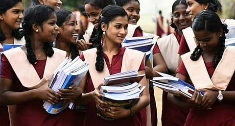 +1, +2 வகுப்புகளில் 500 மதிப்பெண்களுக்கும் தேர்வு எழுதலாம்..!