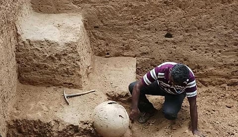 வரலாற்றை மாற்றி அமைக்கும் கீழடி நாகரிகம் ?