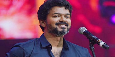 “அரசியல் கட்சியினரை கொல்லை புறமாக வந்து பார்த்தவர் விஜய்” - காரசார விவாதம்