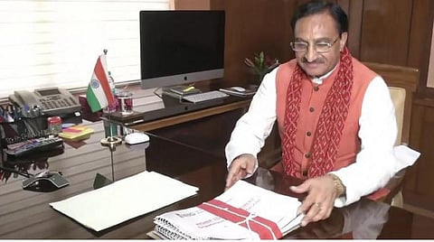 “மாநிலங்கள் விரும்பும் மொழிகளை வைத்துக் கொள்ளலாம்” - மனிதவள அமைச்சகம்