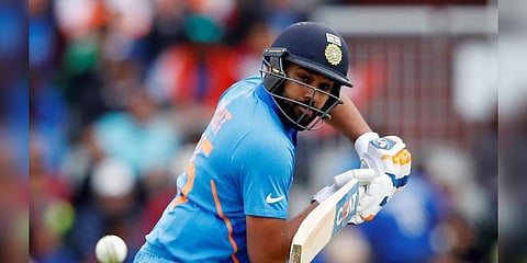 தோனி சாதனையை சமன் செய்த ரோகித் சர்மா!