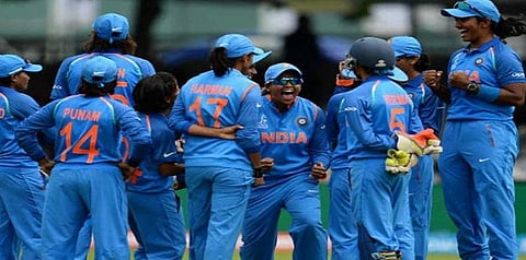 தென் ஆப்பிரிக்க மகளிர் அணியை வீழ்த்தி இந்திய அணி வெற்றி