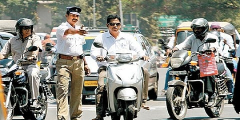 காலாவதியான ஓட்டுநர் உரிமத்தை புதுப்பிக்க கால அவகாசம் குறைப்பு