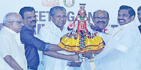 தமிழக - கேரள நதிநீர் பிரச்னைகளை தீர்க்க தலா 5 பேர் கொண்ட குழு