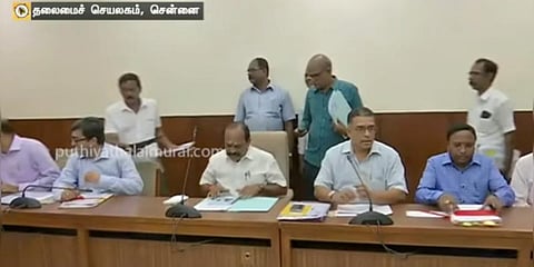 ஆன்லைன் டிக்கெட் கூடுதல் கட்டணம் - தமிழக அரசு ஆலோசனை