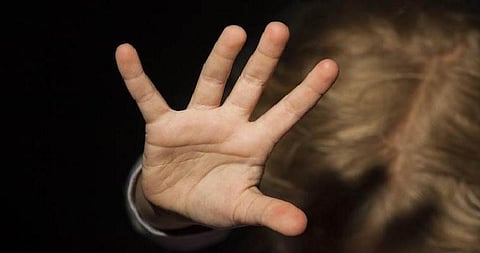 திறந்தவெளியில் மலம் கழித்த குழந்தைகள் கொடூரமான முறையில் கொலை