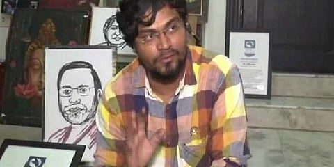 புல்வாமாவில் உயிரிழந்த வீரர்களின் படத்தை டிரெட்மில்லில் நடந்தே வரைந்த ஓவியர்