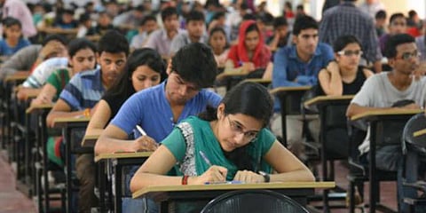 டிஎன்பிஎஸ்சி ‘குரூப் 2’ தேர்வில் மொழித்தாள் நீக்கம்