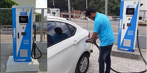 நந்தனம் மெட்ரோ ரயில் நிலையத்தில் மின்சார வாகனங்களுக்கு சார்ஜ் செய்யும் வசதி