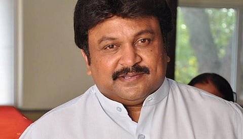 மெரினாவில் சிவாஜி சிலையை மீண்டும் வைக்க வேண்டும்- நடிகர் பிரபு