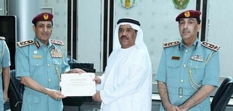 43 வருடமாக லீவே எடுக்காத போலீஸ் அதிகாரி!