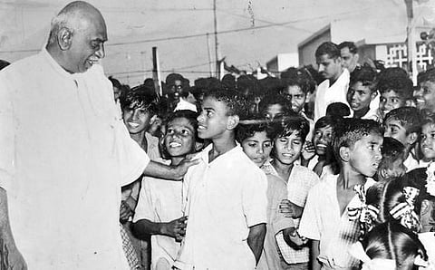 தமிழகத்திற்கு சிறப்புச் சேர்த்த பெருந்தலைவர் காமராஜர் நினைவு தினம் இன்று..!