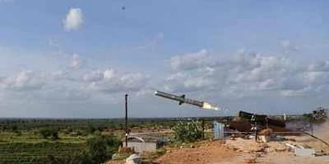 டேங்கர்களை தாக்கும் 210 ஏவுகணைகள் - இஸ்ரேலிடமிருந்து வாங்கிய இந்தியா