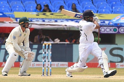 மயங்க் அகர்வால் ஏமாற்றம் ! தடுமாறும் இந்தியா