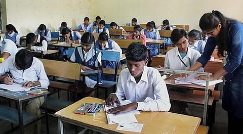 கர்நாடகாவில் 7-ஆம் வகுப்புக்கு பொதுத்தேர்வு நடத்த திட்டம் !