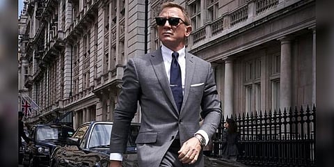 ஜேம்ஸ்பாண்ட் படத்தின் முதல் போஸ்டர் வெளியீடு!