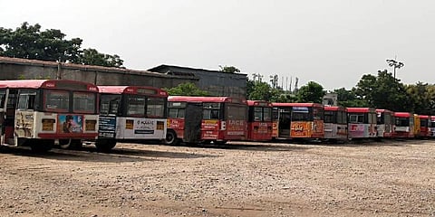 ‘48ஆயிரம் போக்குவரத்து பணியாளர்கள் அதிரடி நீக்கம்’ - சந்திரசேகரராவ்