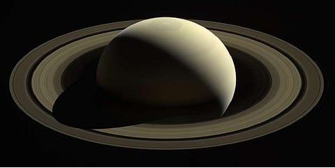 சனி கிரகத்தை சுற்றும் அதிகமான நிலவுகள் ! ஓர் புதிய கண்டுப்பிடிப்பு