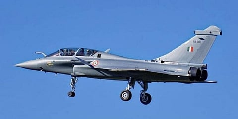 வெளியானது ரஃபேல் போர் விமானத்தின் "ஃபர்ஸ்ட் லுக்" ! சிறப்புகள் என்ன ?