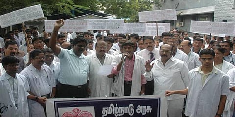 இந்த மாதம் 25 முதல் தொடர் வேலைநிறுத்தம் - அரசு மருத்துவர்கள் எச்சரிக்கை