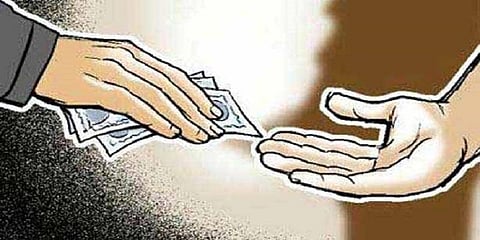 சிறப்புப் பள்ளி ஆசிரியர்களை பணி வரன்முறை செய்ய லஞ்சம் ?