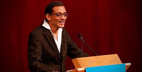 இந்திய வம்சாவளியைச் சேர்ந்தவருக்கு பொருளாதாரத்திற்கான நோபல் பரிசு