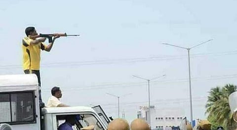 தூத்துக்குடி துப்பாக்கிச்சூடு வழக்கில் எப்போது குற்றப்பத்திரிகை? - சிபிஐக்கு உயர்நீதிமன்ற கிளை கேள்வி