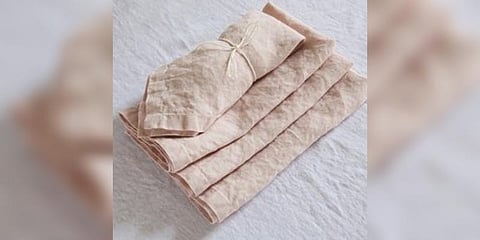 ‘துவைத்து பயன்படுத்தும் பருத்தி நாப்கின்’ - கோவை இளம்பெண் கண்டுபிடிப்பு