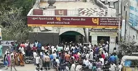 ஒருவழியாக கைதான கொள்ளையன்: மொட்டையடித்து நேர்த்திக்கடன் செலுத்திய போலீசார்..!