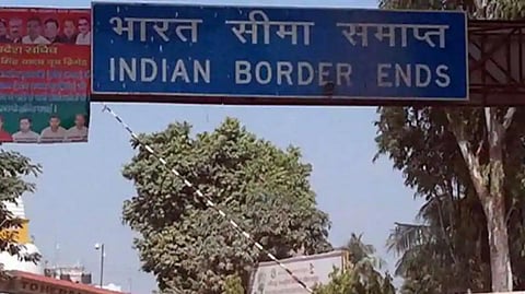 தீபாவளி கொண்டாட்டத்தை சீர்குலைக்க சதி: பயங்கரவாதிகள் ஊடுருவல் ?