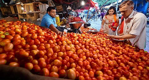 டெல்லியில் 1 கிலோ தக்காளி விலை ரூ.80 !