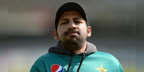 பாக். டெஸ்ட் கேப்டன் பொறுப்பில் இருந்து சர்ஃபராஸ் நீக்கம்