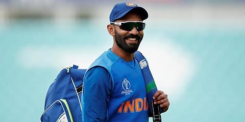 அந்த விஷயத்தில் தோனியைதான் பின்பற்றுகிறேன் : தினேஷ் கார்த்திக்