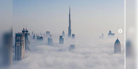 துபாயை மூடிய பனி மூட்டம்: வீடியோ வெளியிட்ட இளவரசர்!