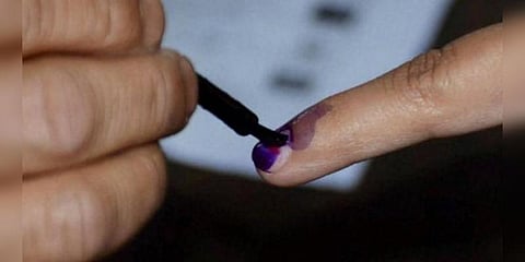 நாங்குநேரி,விக்கிரவாண்டி தொகுதிகளில் வாக்குப்பதிவு தொடங்கியது