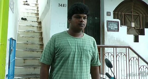 நேரில் சந்திக்க வருமாறு அழைத்த ஃபேஸ்புக் நண்பர்கள் - இளைஞருக்கு நேர்ந்த விபரீதம்