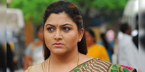 ஹிந்தி சினிமாக்காரர்களை மட்டும் அழைப்பதா? - பிரதமரிடம் கேள்விகளை அடுக்கிய குஷ்பு