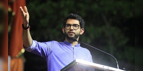 வொர்லி தொகுதியில் ஆதித்யா தாக்கரே முன்னிலை