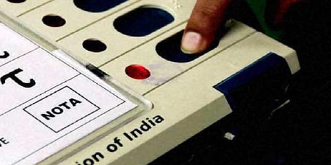 மகாராஷ்டிரா சட்டப்பேரவைத் தேர்தல்: சிவசேனாவை பின்னுக்கு தள்ளிய ‘நோட்டா’