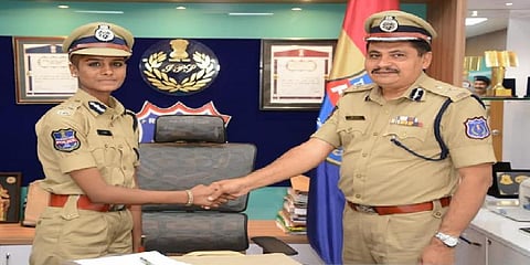 17 வயது சிறுமியின் விருப்பத்தை நிறைவேற்றிய ரச்சகொண்டா நகர காவல் ஆணையர்