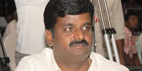 நாளை பணிக்கு வராத அரசு மருத்துவர்கள் மீது ‘பிரேக் இன் சர்வீஸ்’ - விஜயபாஸ்கர் எச்சரிக்கை