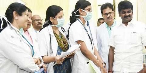 போராட்டத்தை வாபஸ் பெற்றதால் மருத்துவர்கள் மீது நடவடிக்கை இல்லை : அமைச்சர் விஜயபாஸ்கர்