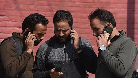 செல்போன்களில் அழைப்பு ஒலி நேரம் 30 நொடிகள்: சர்ச்சையை முடித்த டிராய்