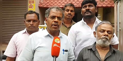 “எங்கள் மகள் வைத்த மரங்கள் இருக்கின்றன.. மகள்தான் உயிருடன் இல்லை” - டெங்குவால் வந்த சோகம்