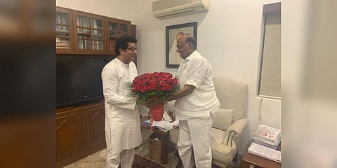 சரத்பவாரை சந்தித்த நவ்நிர்மான் சேனா தலைவர் ராஜ் தாக்கரே