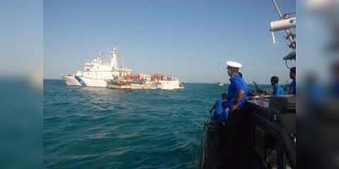 2 ஆயிரத்திற்கும் அதிகமான தமிழக மீனவர்களை விரட்டியடித்த இலங்கை கடற்படை