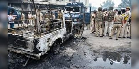 டெல்லி வழக்கறிஞர்கள் மீதான தாக்குதலை கண்டித்து இன்று வேலை நிறுத்தம்